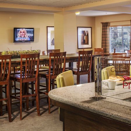 Doubletree By Hilton North Salem Hotell Exteriör bild