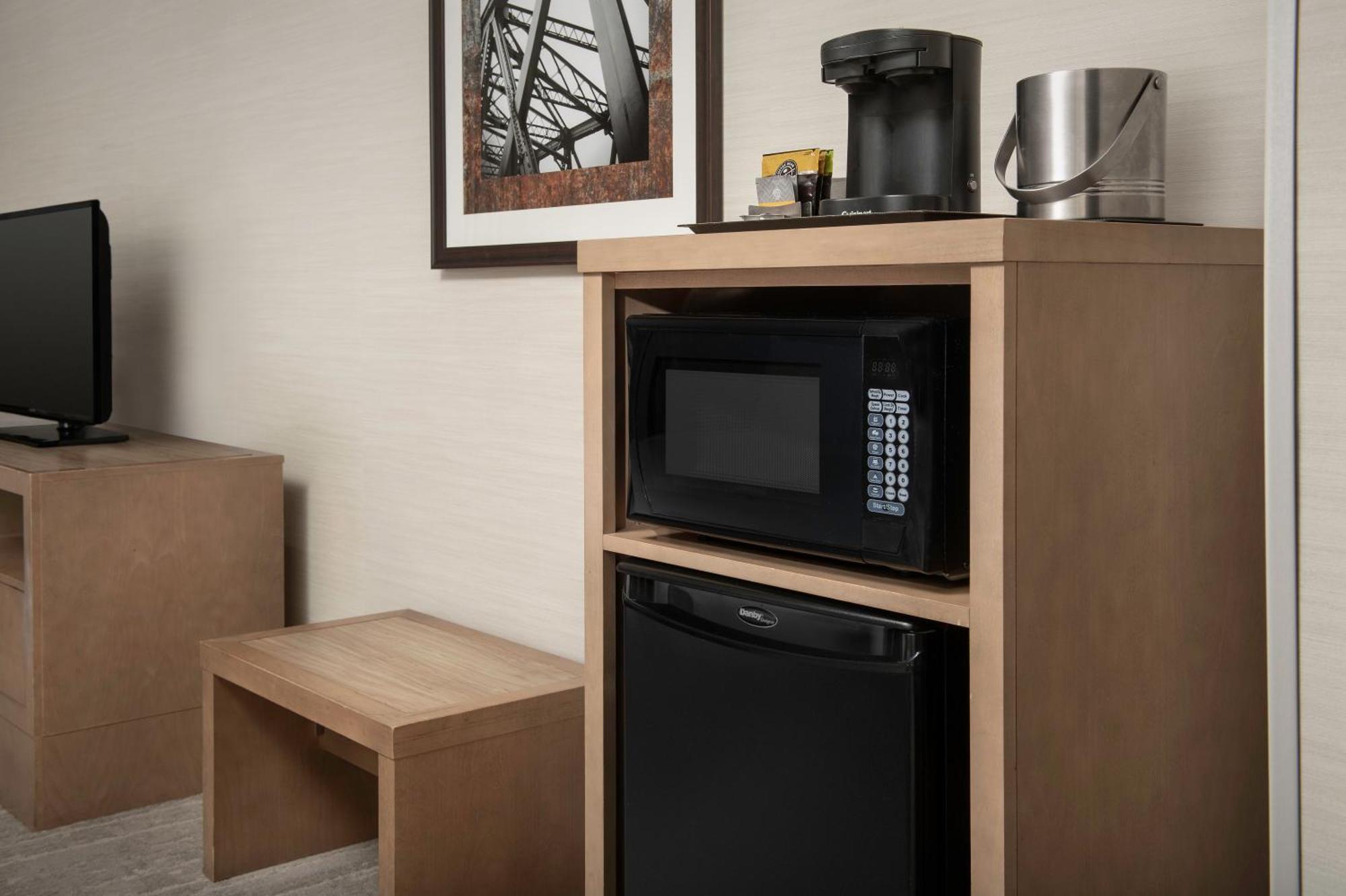 Doubletree By Hilton North Salem Hotell Exteriör bild