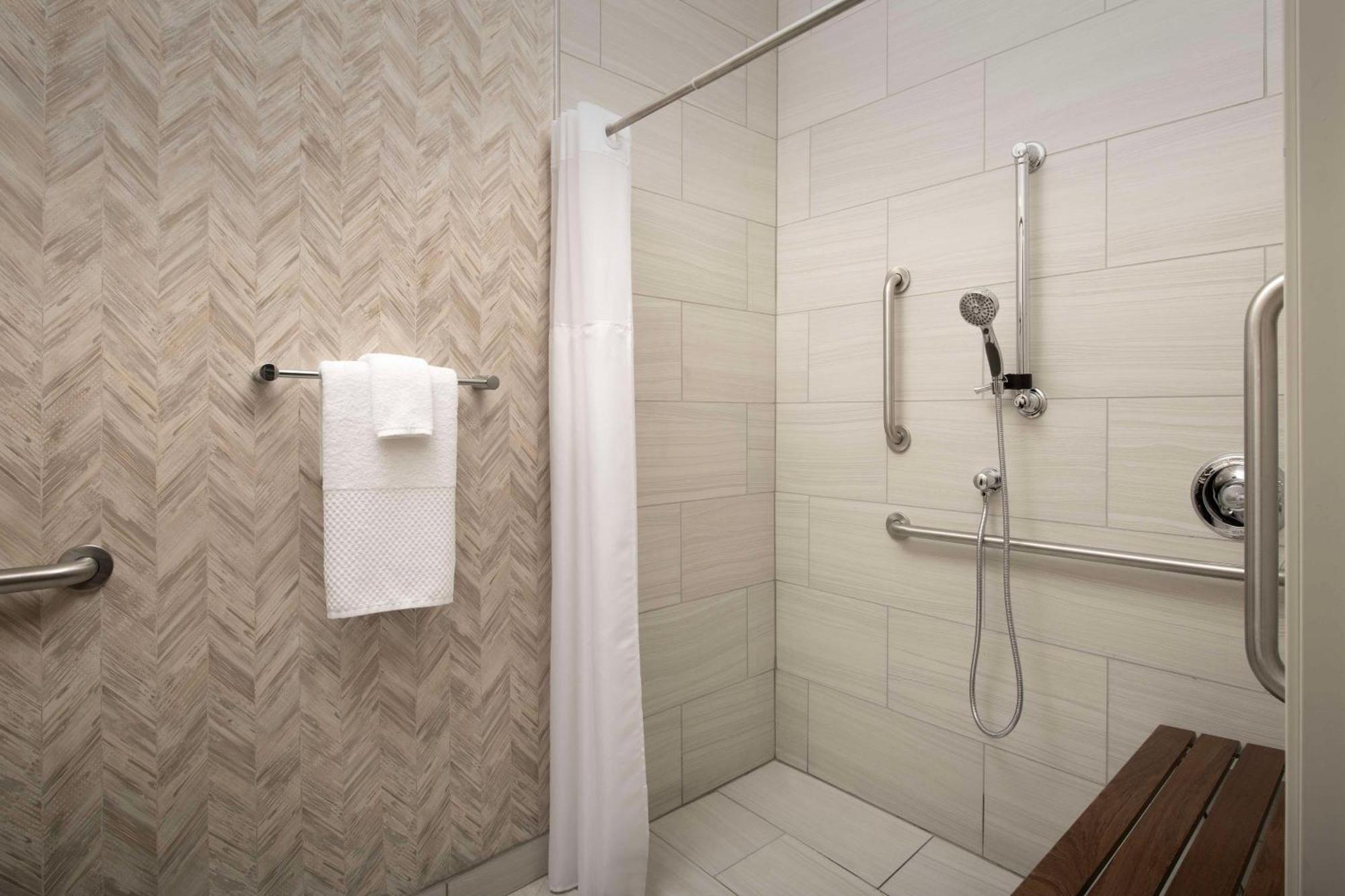 Doubletree By Hilton North Salem Hotell Exteriör bild