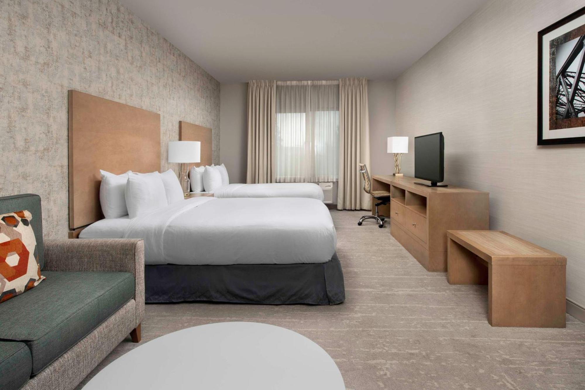 Doubletree By Hilton North Salem Hotell Exteriör bild