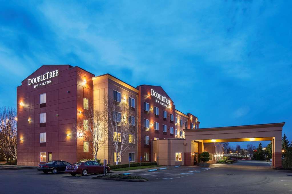 Doubletree By Hilton North Salem Hotell Exteriör bild